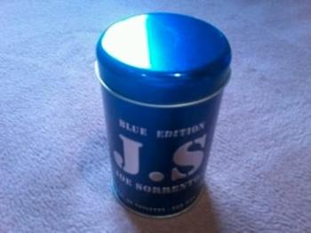 GRATIS. Bote metálico.