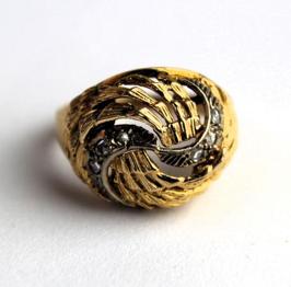 anillo de oro 18k. y 6 diamantes