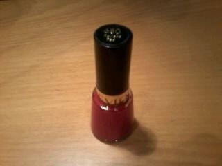 GRATIS. Pintaúñas rojo. Revlon.