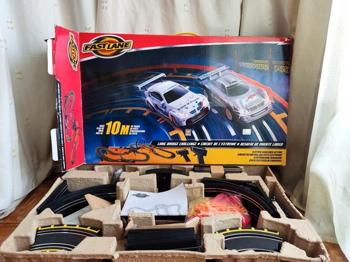 SCALEXTRIC REGALO CON COMPRA